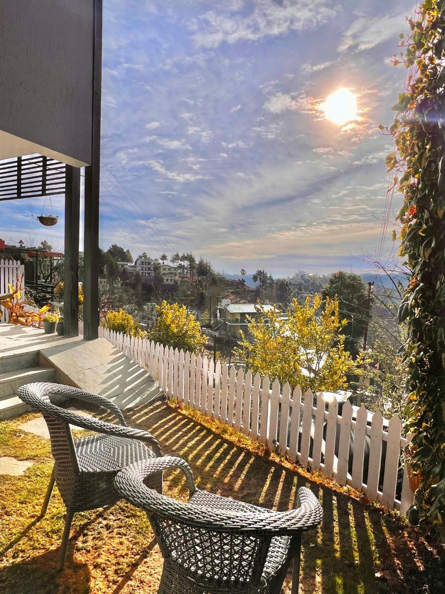 The Birdcage, Mukteshwar Hotell Rom bilde