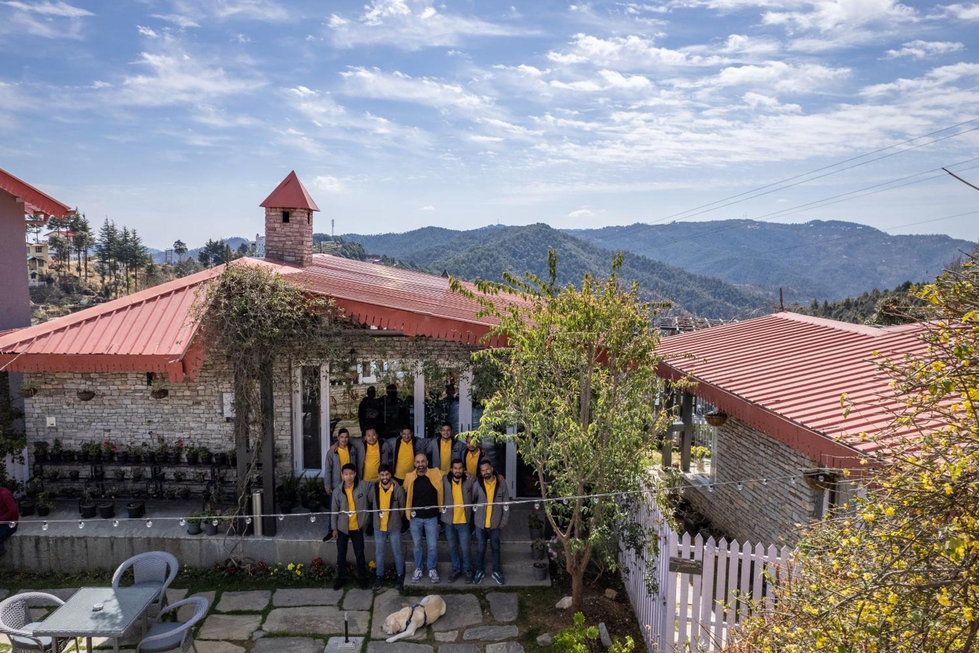The Birdcage, Mukteshwar Hotell Eksteriør bilde
