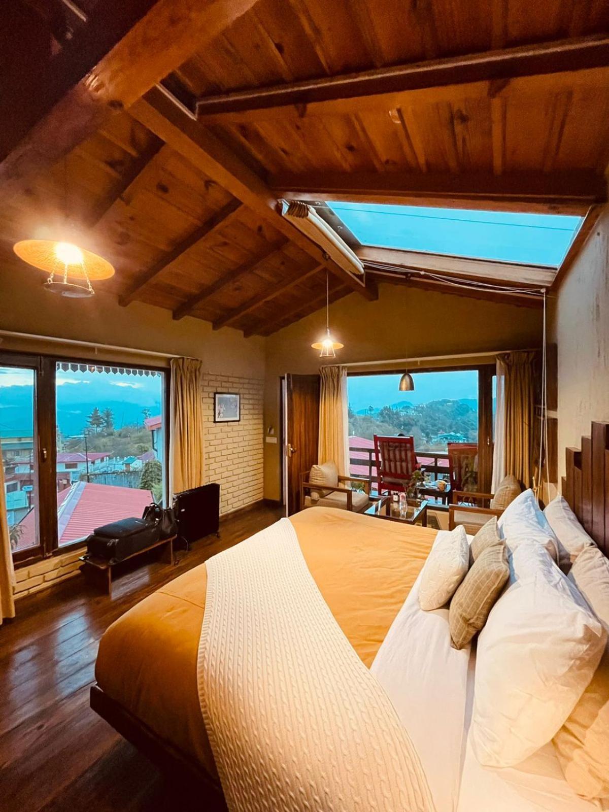 The Birdcage, Mukteshwar Hotell Eksteriør bilde